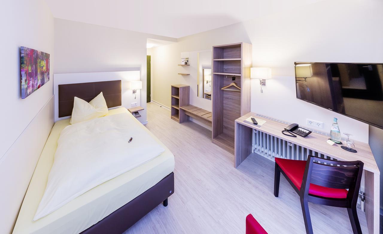 Montana Landhotel Gummersbach-Nord Marienheide Eksteriør bilde